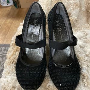 Jambu Metro Design Black High Heel with strap in size 7.5. Textured Design.